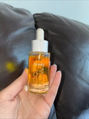 goop beauty Glow Boost Facial Oil — Restore and Shine Hair Serum